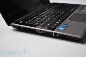 Acer TimelineX 4820T - porturi