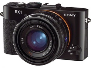 Sony ne aduce modelul RX1 un aparat foto full-frame compact