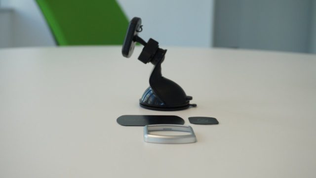 REVIEW Magic Mount – un suport auto magnetic serios Magic Mount