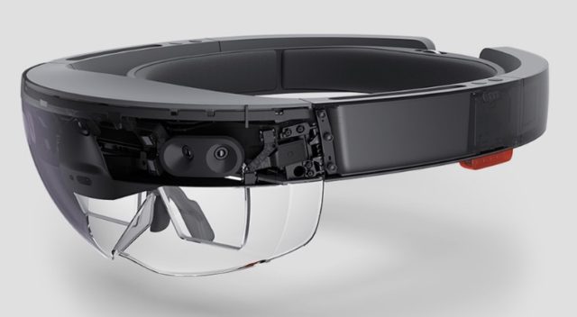 HoloLens 2 amânat până în 2019!