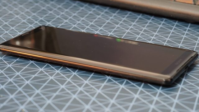 Review Sony Xperia XZ3 – cum se comportă noul flagship Sony