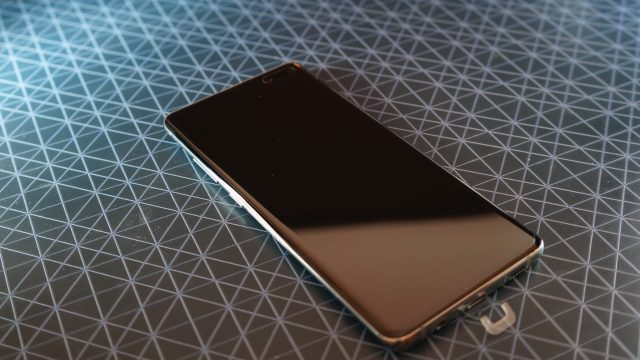 Review Samsung Galaxy S10 5G – Primul smartphone Samsung 5G! Samsung Galaxy S10 5G
