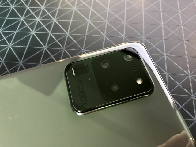 Ce poți face cu Samsung Galaxy S20 Ultra 5G în Izolare la Domiciliu?