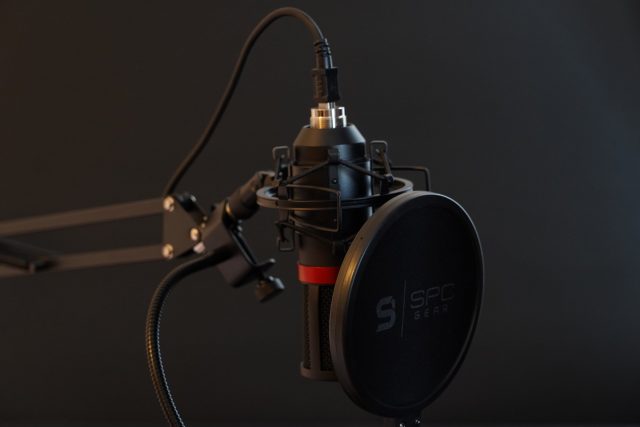 Review SPC Gear SM950 – Microfon bun cu accesorii pentru streaming / podcast! Review SPC Gear SM950