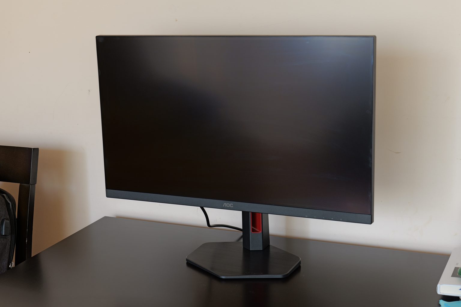 Review AOC Q27G4ZR – monitor gaming bun pentru bugete mici