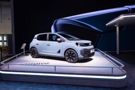 Dacia Striker și noul Spring: premiere la Paris Noua Dacia Spring la Salonul Auto Paris 2026